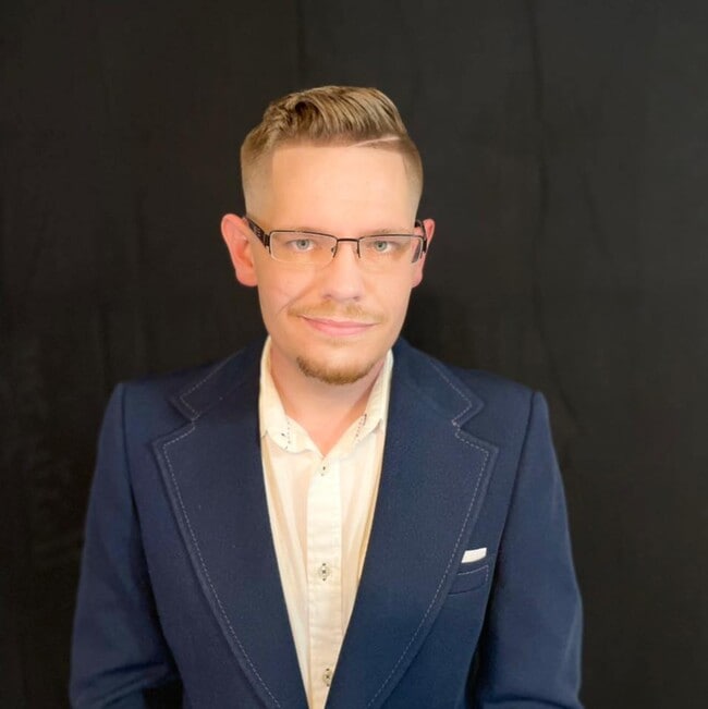 Agent Photo