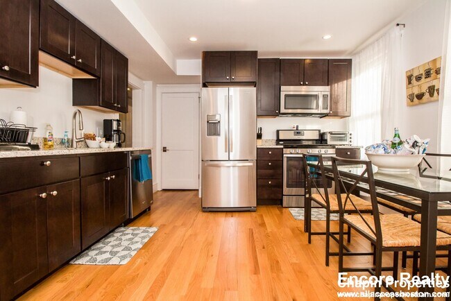 30 Clay St unit 3, Cambridge, MA 02140 - photo 2