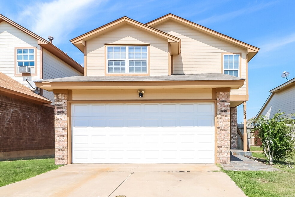 503 Clover Rd, Moore, OK 73160 - photo 1