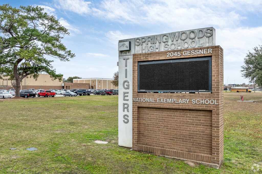 Spring Woods High School, Houston TX Rankings & Reviews