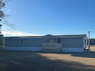 4987 Page Rd, Galivants Ferry, SC 29544