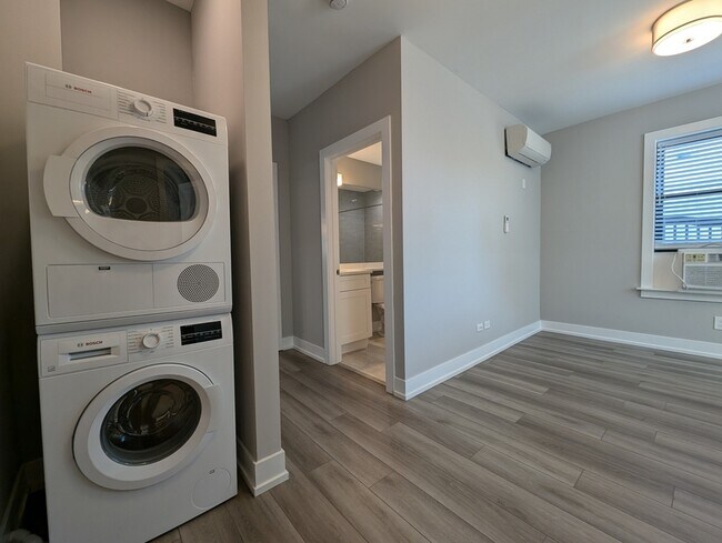 3935 N Janssen Ave unit 2, Chicago, IL 60613 - photo 7
