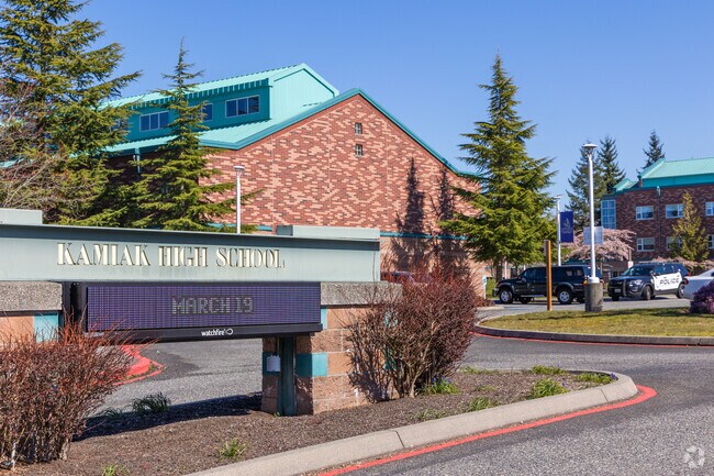 Harbour Pointe children can attend Kamiak High School.