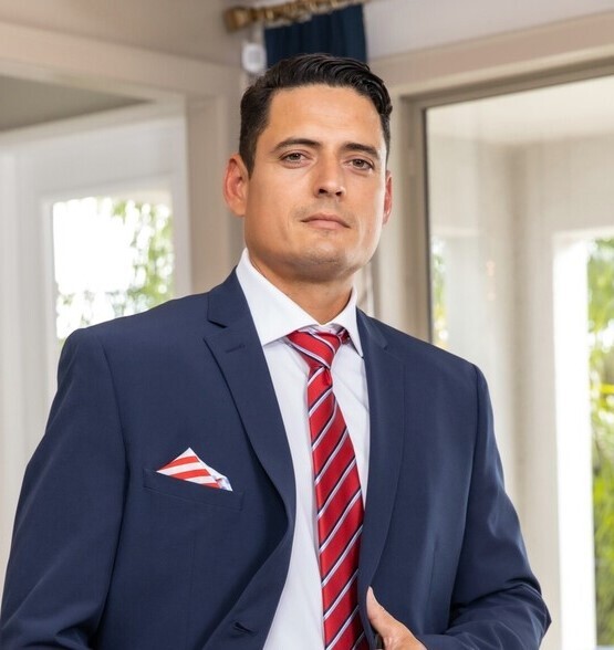 Agent Photo