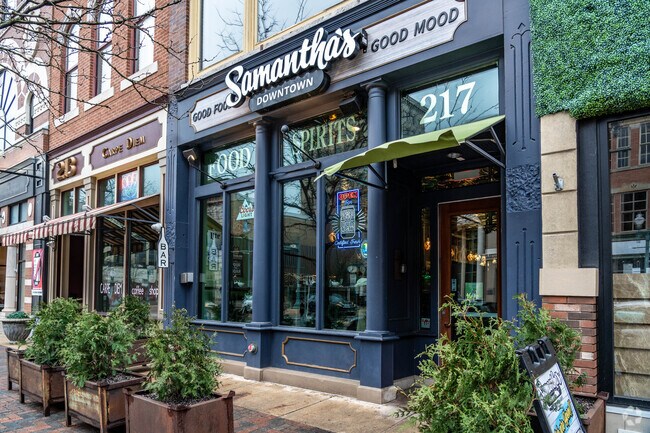 Samanthas in Downtown Canton offers breakfast, lunch, and dinner.