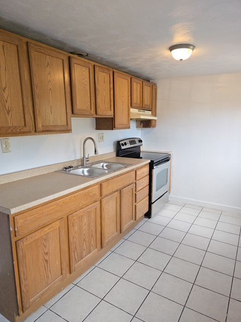 13 Calhoun Ave, Pittsburgh, PA 15210