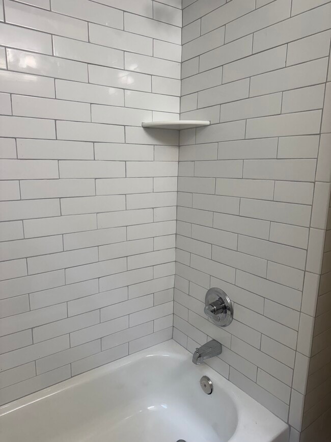 509 Thorn Place unit Thorn Manor, Montgomery, AL 36106 - photo 3