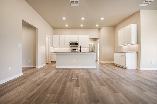 7600 Arlo Dr, Amarillo, TX 79119 - photo 2