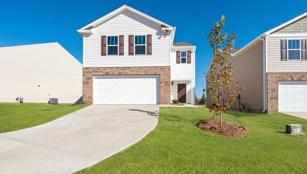 1737 Rein Dr, Roebuck, SC 29376 - photo 1