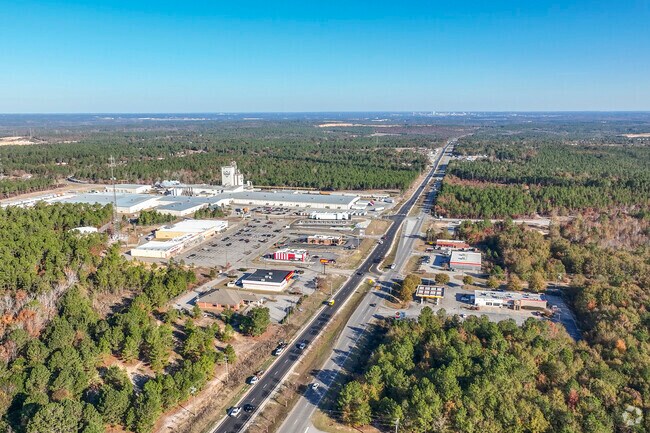 Highway 321 connects Gaston to Columbia, offering residents an easy commute to the state’s capital.