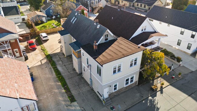 1277 W 67th St unit 1, Cleveland, OH 44102 - photo 4