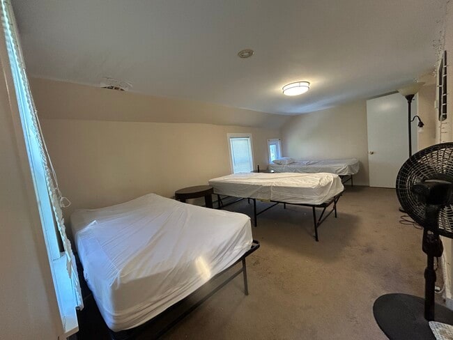 96 Vine St, Susquehanna, PA 18847 - photo 4