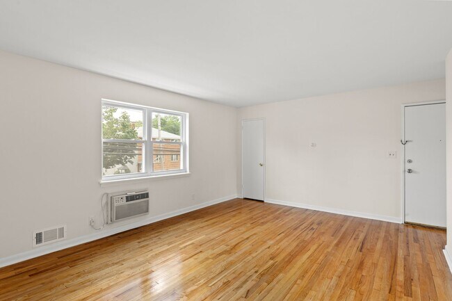 Lexander Manor Apartments, Ridgefield Park, NJ 07660 - photo 5