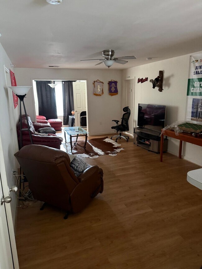 1911 Wolftech Ln unit 302, Raleigh, NC 27603 - photo 6