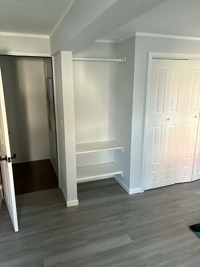 723 Sharon Ave unit 2, Darby, PA 19023 - photo 5