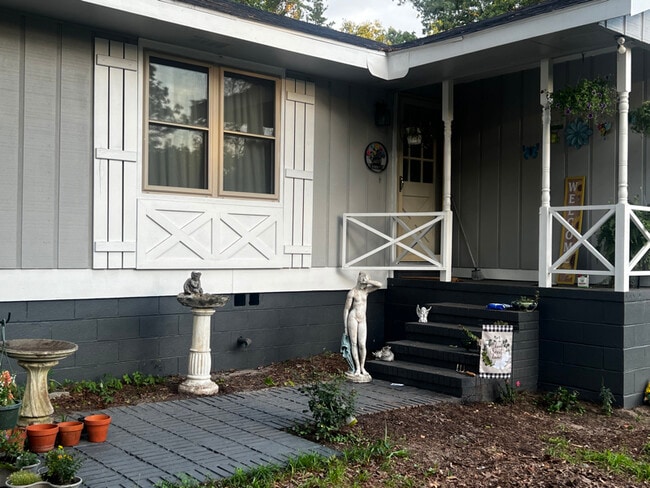 129 Jean Dr, Bainbridge, GA 39819 - photo 3