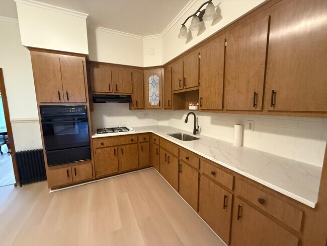 111 19th St unit 1st floor, Union City, NJ 07087 - photo 6