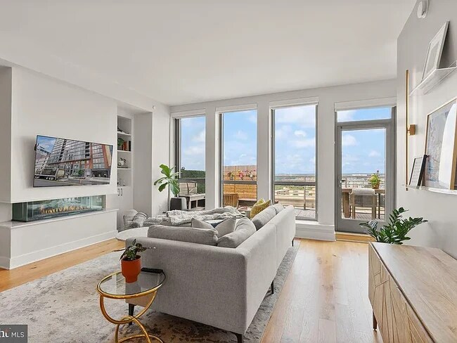 Avidian unit PH 13B, Washington, DC 20003 - photo 2