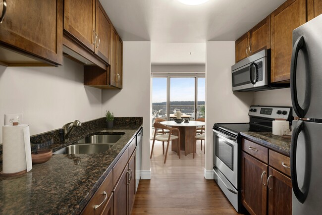 Kellogg Square, Saint Paul, MN 55101 - photo 4