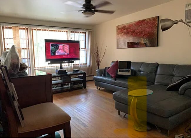 2435 W 123rd St unit 1-West, Blue Island, IL 60406 - photo 2