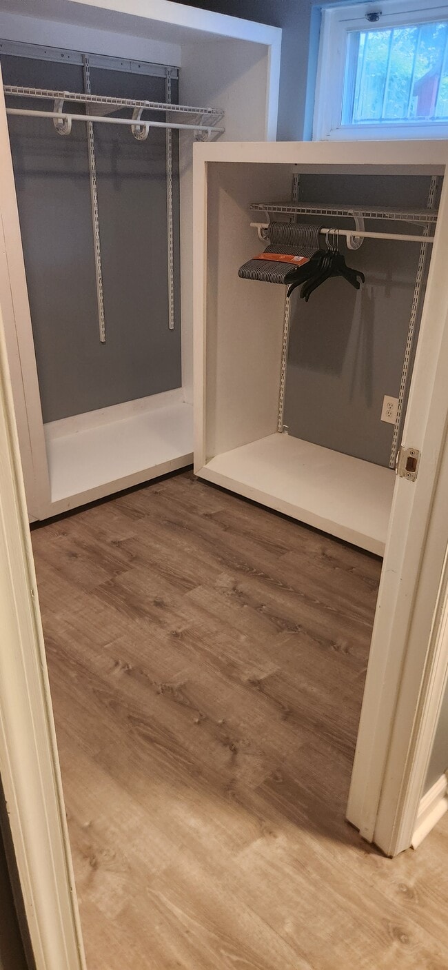 1005 30th St SE unit Private Basement Stu, Washington, DC 20019 - photo 5