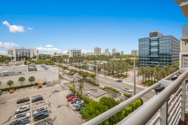 Venture At Aventura East unit 704, Aventura, FL 33180 - photo 3