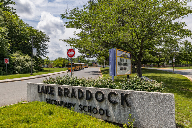 Lake Braddock Secondary School, Burke VA Rankings & Reviews - Homes.com