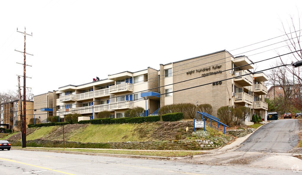 Fuller Apartments 800802 Fuller St, Ann Arbor, MI