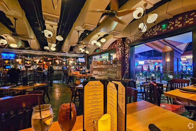 Enjoy delicious meals from Rustic Kitchen in Mohegan Pennsylvania Casino in Hudson, PA