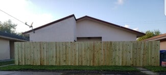 5913 Lincoln St, Hollywood, FL 33021