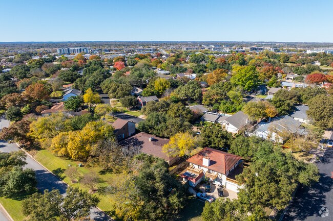 Downtown Austin is just a short drive from Onion Creek’s peaceful streets.