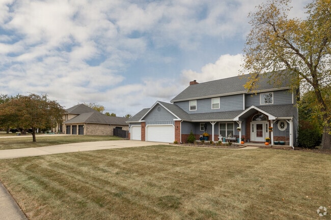 The average home size in Hawthorne Hills is 3,205 square feet.