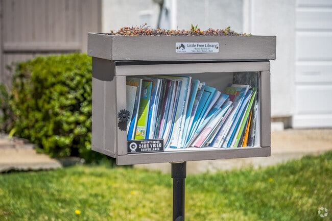 You will find this Little Free Library to share books in Montelena.