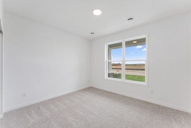 7653 Swan St, Lino Lakes, MN 55014 - photo 4