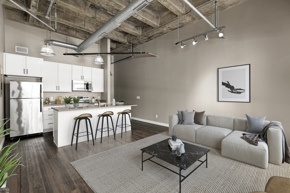 Kellogg Square, Saint Paul, MN 55101 - photo 1