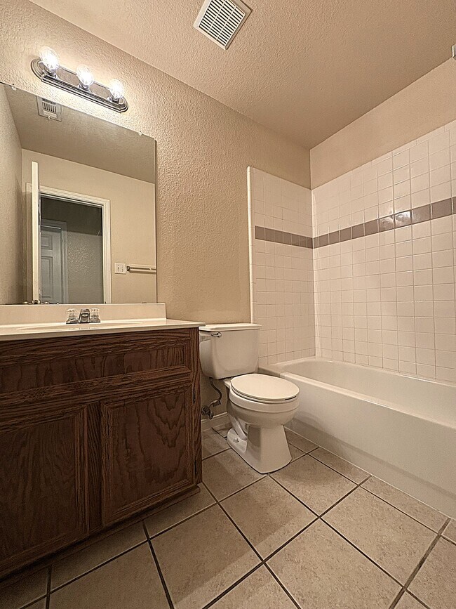 1412 van Zanten Ct unit B, Killeen, TX 76541 - photo 7