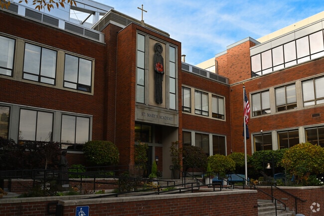 St. Mary's Academy provides private education in the neighborhood of 
Downtown Portland.