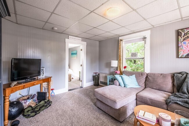 8 Celtic Street, Concord, NH 03301 - photo 7