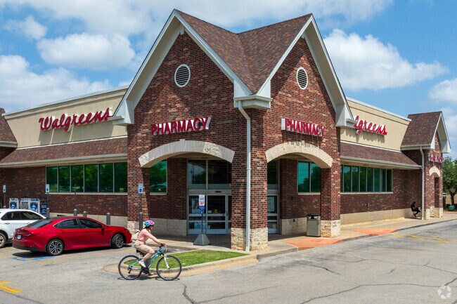 Ranch at Deer Creek residents shop at Walgreens on Cypress Creek Road.