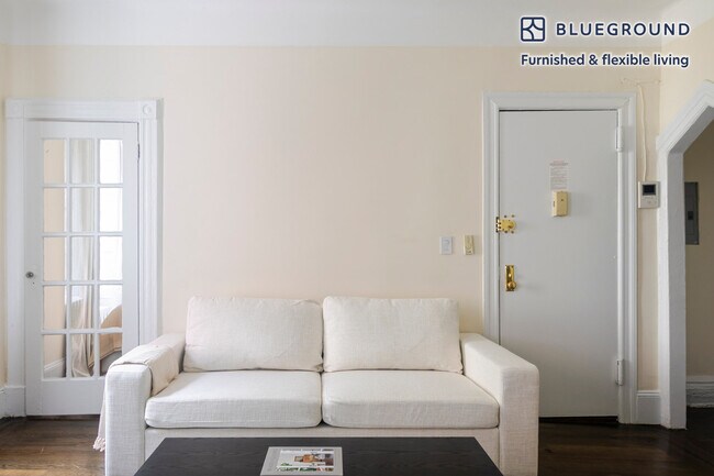 26 Jane St unit FL3-ID1973, New York, NY 10014 - photo 2