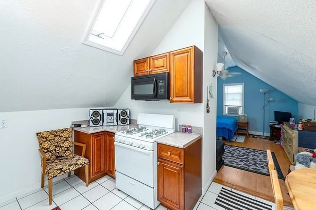 41 Alto St unit 2, Cranston, RI 02920 - photo 5