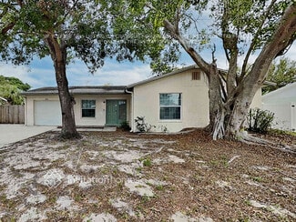 2805 39th St W, Bradenton, FL 34205