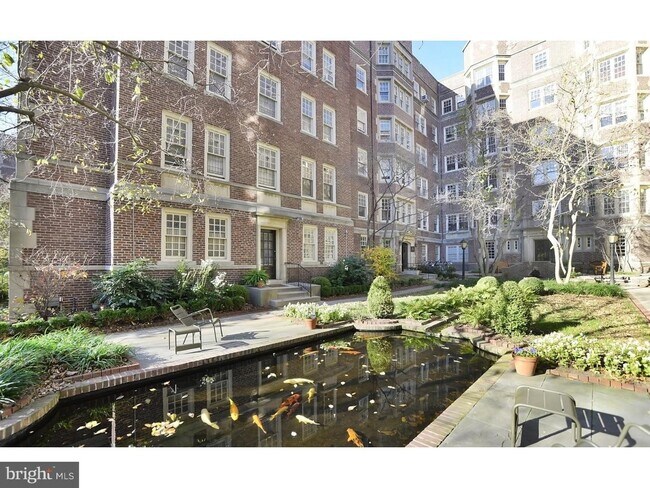 4625 Pine St unit F103, Philadelphia, PA 19143 - photo 2