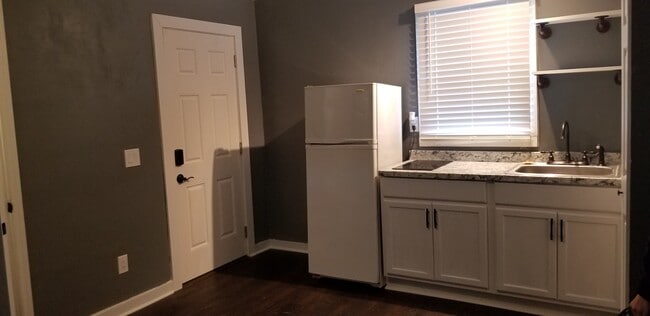 806 Ewing Blvd unit D, Murfreesboro, TN 37130 - photo 3