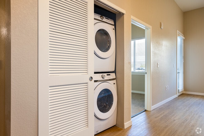 Crossing Pointe South Apartments, Thornton, CO 80233 - photo 5