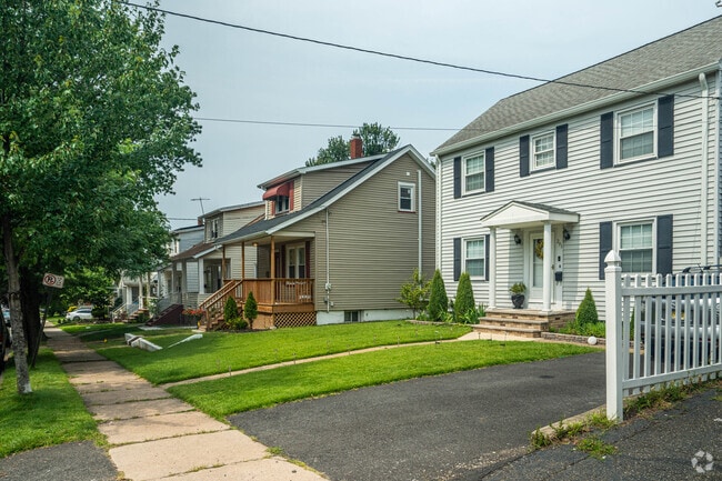 There are a variety of home styles in South Paterson.
