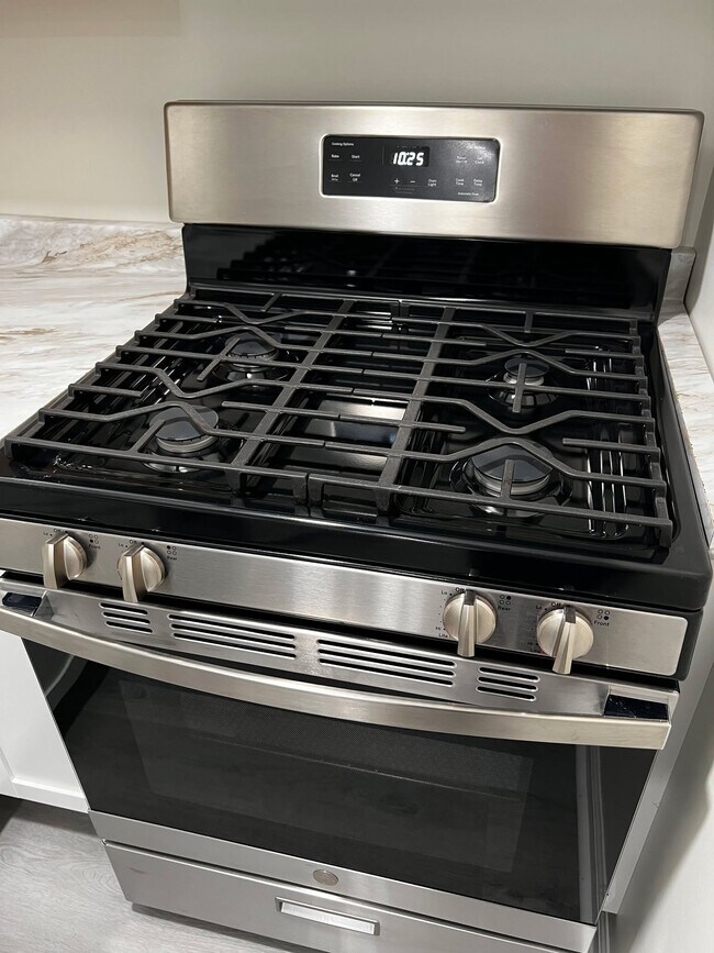 205 Palomino Dr unit 1 Bed 1 Bath Cozy Ap, York, PA 17402 - photo 5