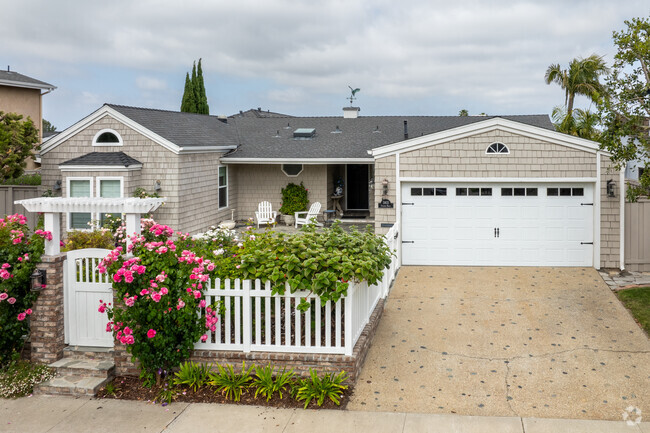 Here is an example of a perfect home with white picket fence in Soledad South.