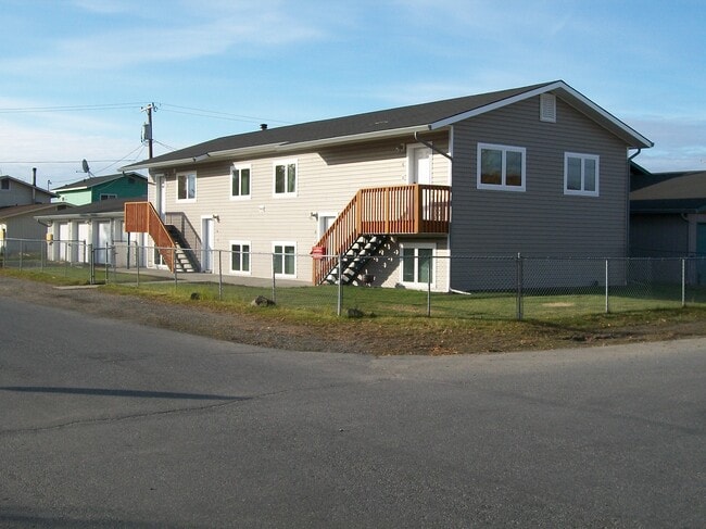 2602 Gillam Way unit 4, Fairbanks, AK 99701 - photo 3