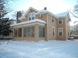 608 8th St SE, Minneapolis, MN 55414